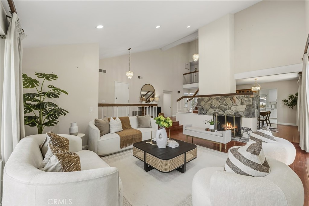 1303 Holly Leaf Way