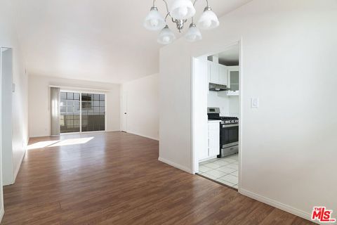 Photo of 1937 S Bedford Street #4, Los Angeles, CA 90034 (MLS # 26830197)