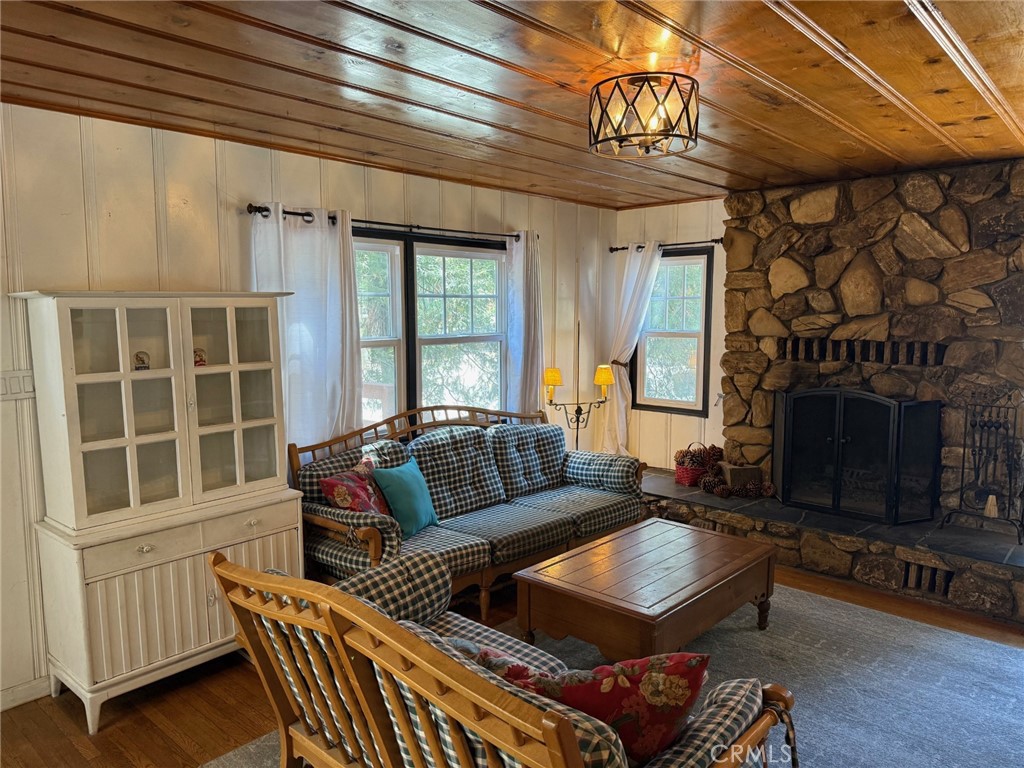 Arrowhead Woods (AWHW) - Residential