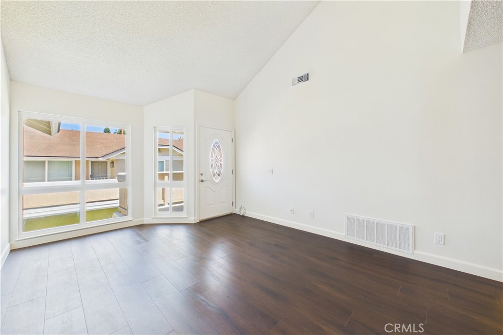 7735 Briarglen D