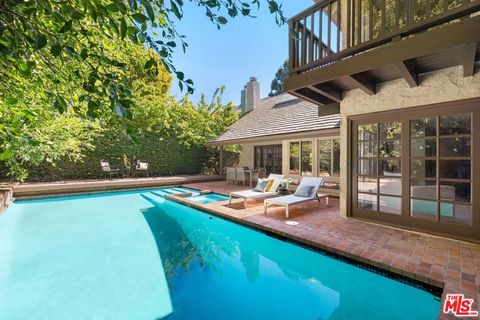 11515 Marco Place Los Angeles CA 90066