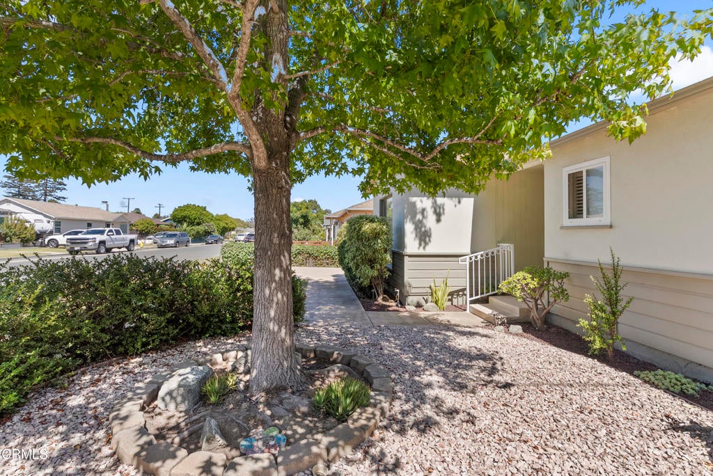 6220 Montalvo Drive