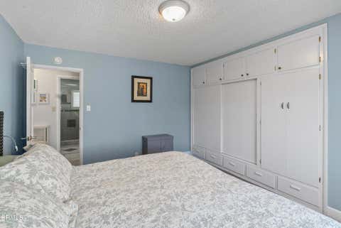 Tiny photo for 6220 Montalvo Drive, Ventura, CA 93003 (MLS # V1-38116)