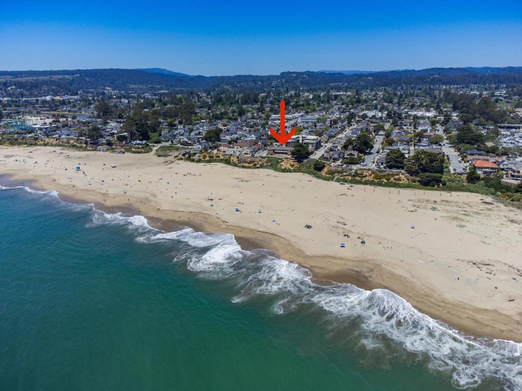 1703 East Cliff Drive