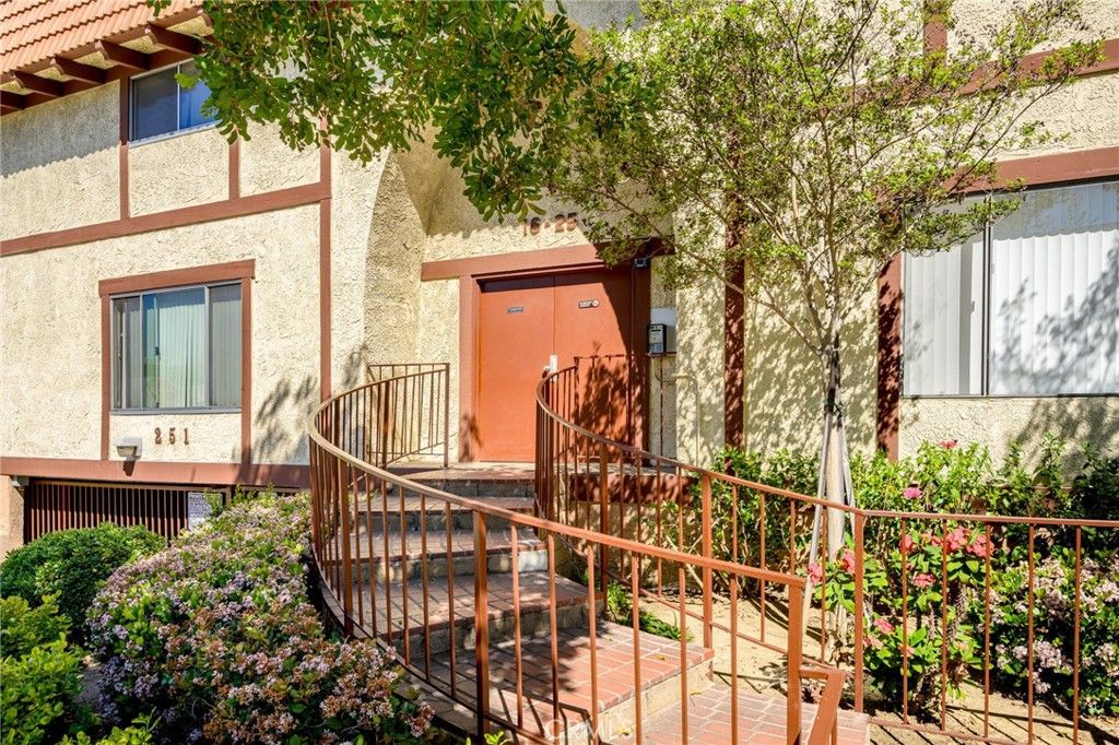 Photo of 251 W Dryden Street #16, Glendale, CA 91202 (MLS # GD26067753)