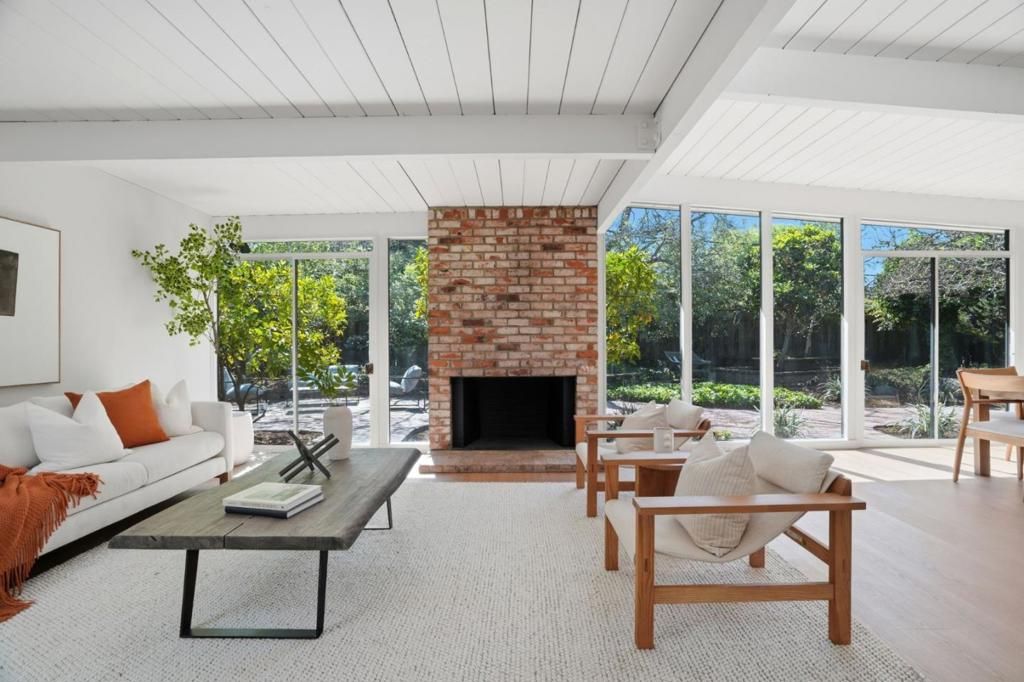 Photo of 3862 Mumford Place, Palo Alto, CA 94306 (MLS # ML82039174)