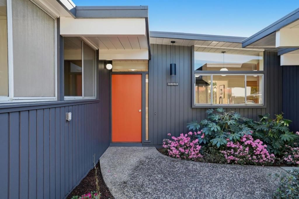 Photo of 3862 Mumford Place, Palo Alto, CA 94306 (MLS # ML82039174)