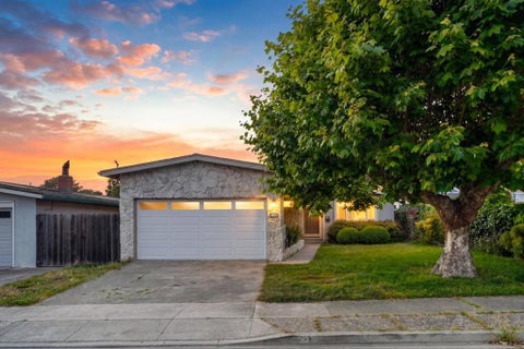Photo of 339 Greenway Drive, Pacifica, CA 94044 (MLS # ML82055303)