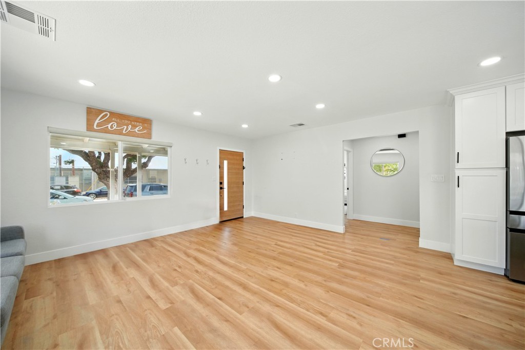 149 N Vail Avenue