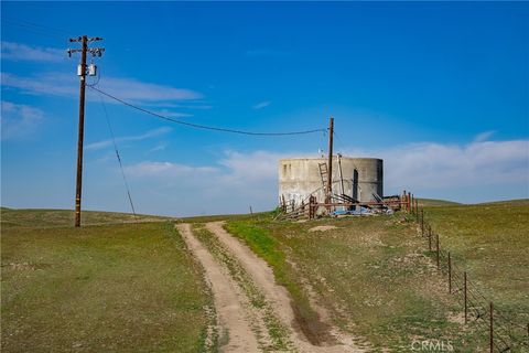 Tiny photo for 3160 Gillis Canyon Road, Shandon, CA 93461 (MLS # NS22035038)