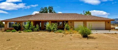 4931 Del Rosa Road Phelan CA 92371