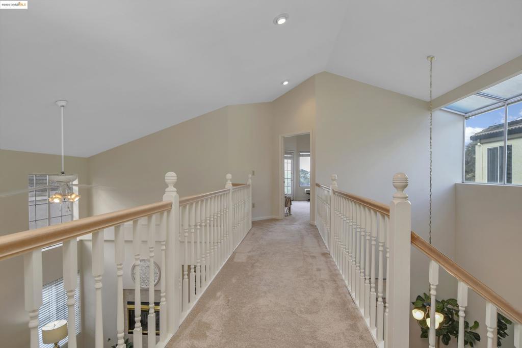 DISCOVERY BAY COUNTRY CLUB - Residential