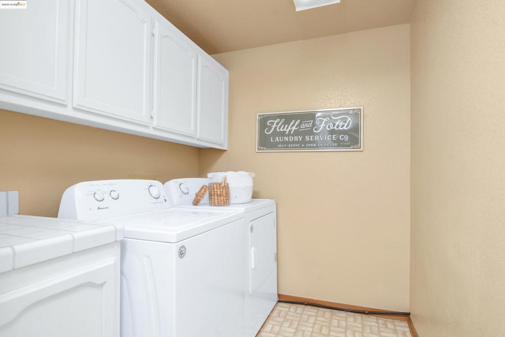 DISCOVERY BAY COUNTRY CLUB - Residential