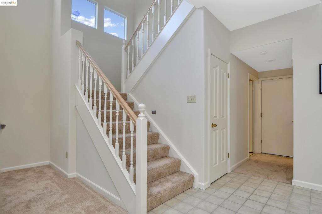 DISCOVERY BAY COUNTRY CLUB - Residential