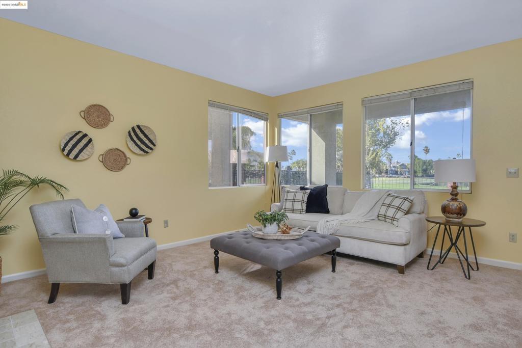 DISCOVERY BAY COUNTRY CLUB - Residential