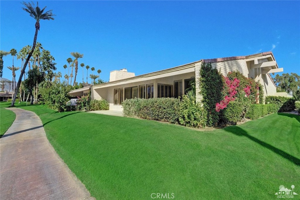 75577 Desert Horizons Drive