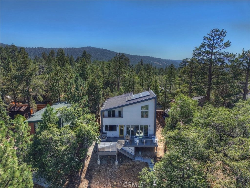 693 Villa Grove