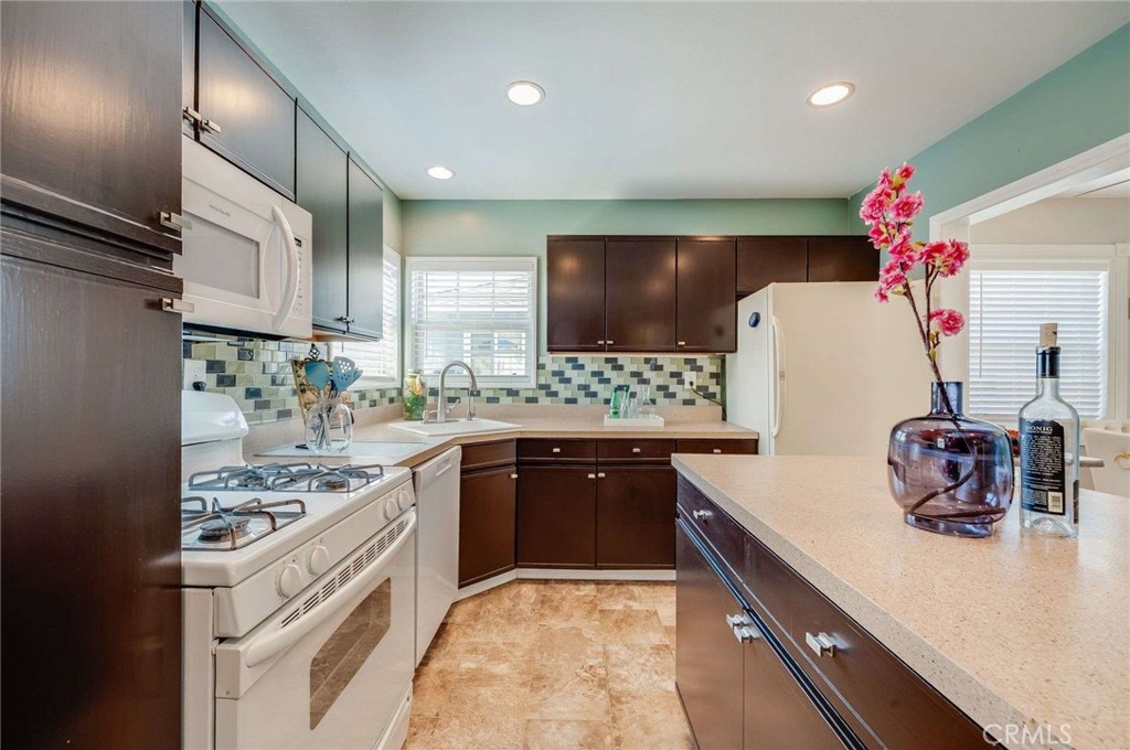Lakewood Park/North of Del Amo (LND) - Residential