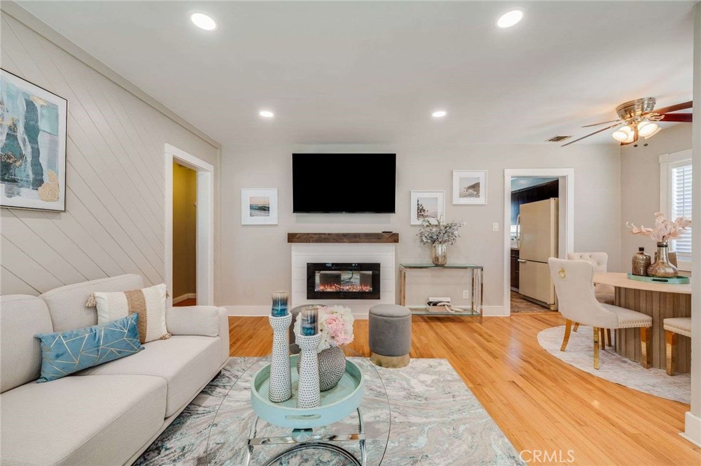 Lakewood Park/North of Del Amo (LND) - Residential
