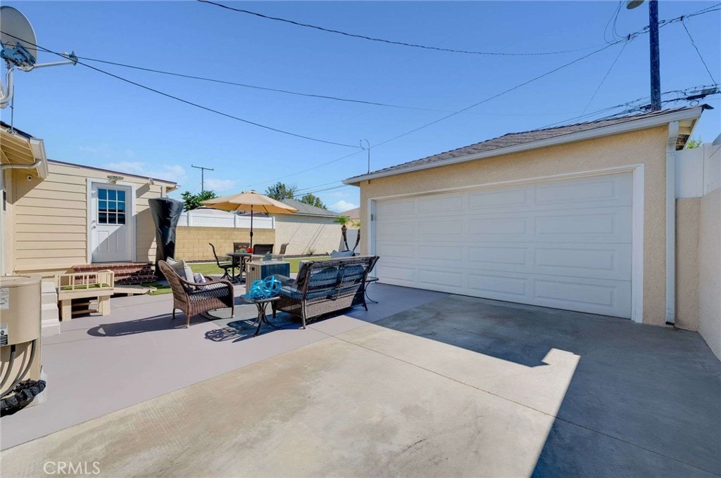 Lakewood Park/North of Del Amo (LND) - Residential