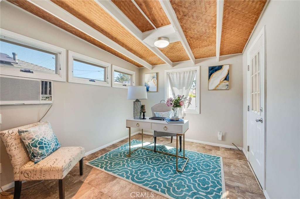 Lakewood Park/North of Del Amo (LND) - Residential