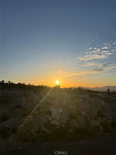 Photo of 2040 Ranchero Avenue, Salton City, CA 92274 (MLS # IV25234128) Photo of 2040 Ranchero Avenue, Salton City, CA 92274 (MLS # IV25234128)