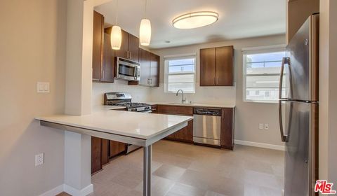 Photo of 1012 Fredrick St #1, Venice, CA 90291 (MLS # 25606027)