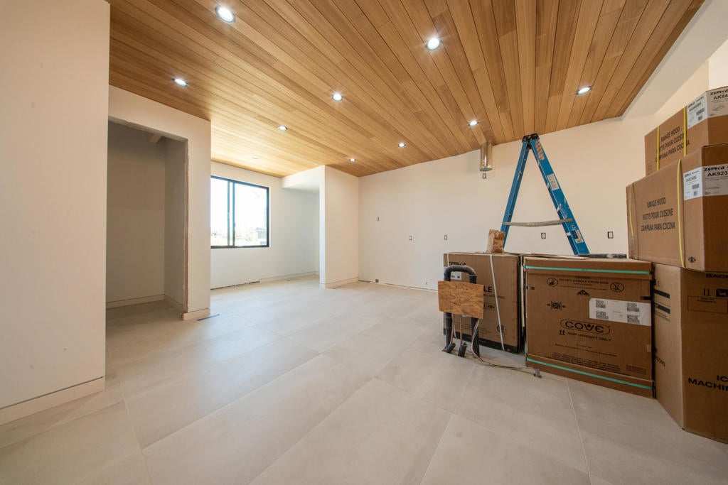 1133 W Dolores Court