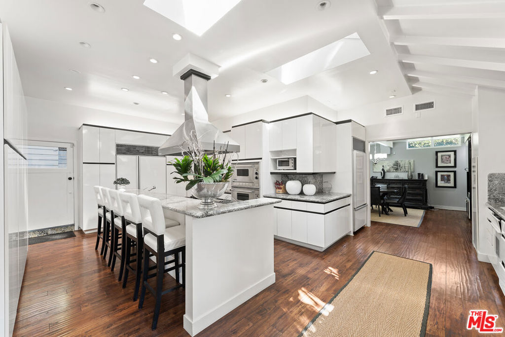 Properties 4 3245 Provon Lane