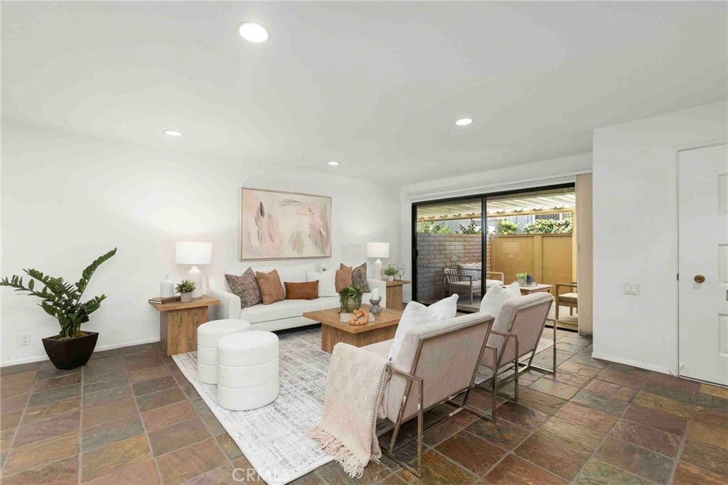 3095 N Via Serena B