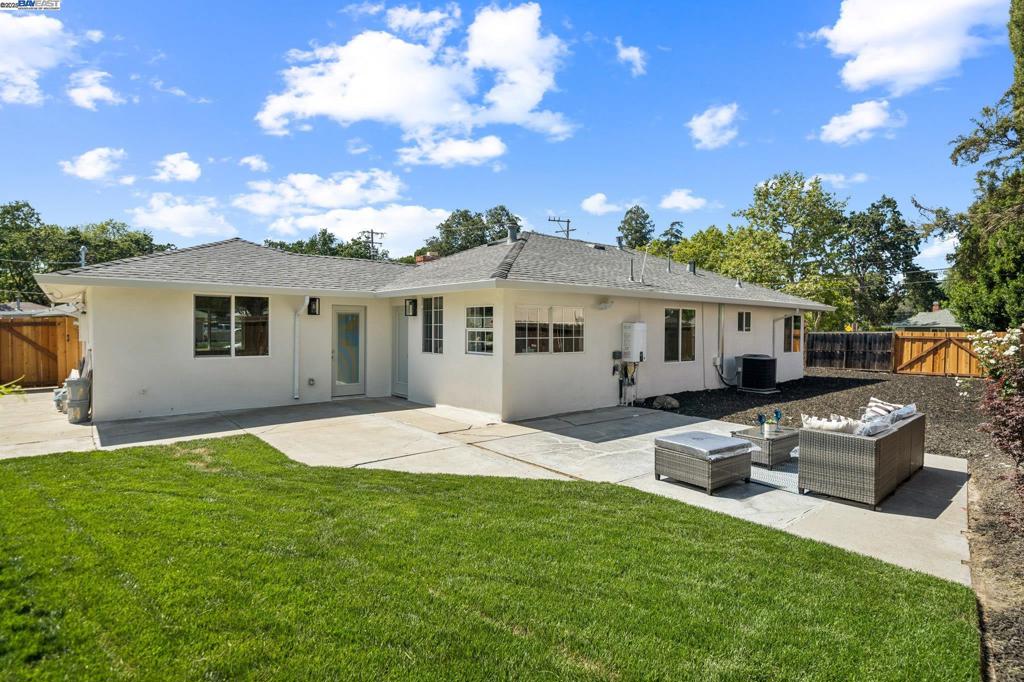 GREGORY GARDENS - Residential