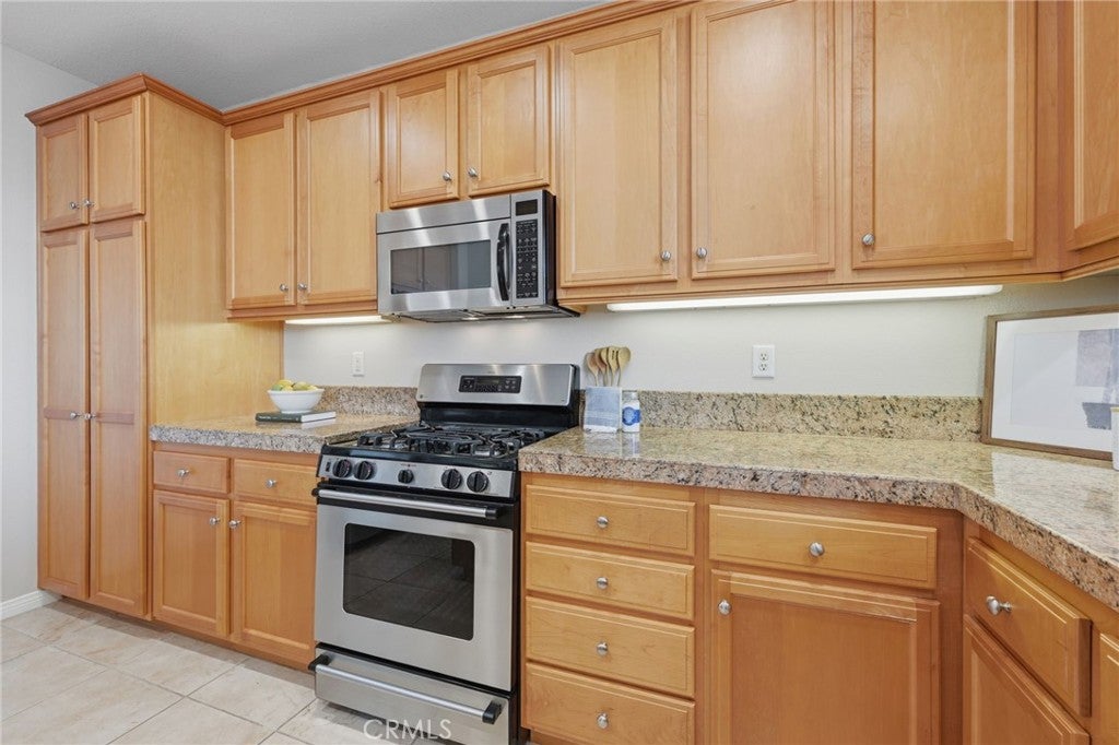 2724 17th Street, Huntington Beach CA 92648 - Photo 14