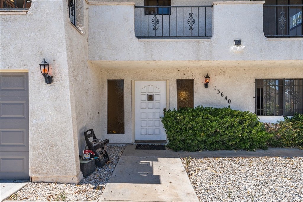 13640 Spring Valley