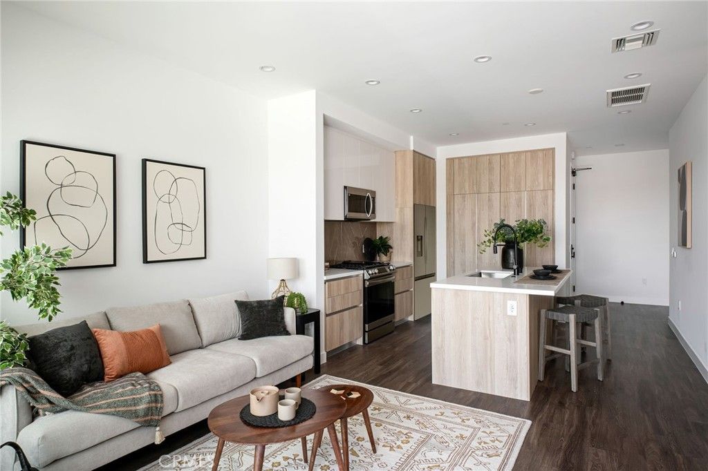 Photo of 118 Astronaut Ellison S Onizuka Street St #308, Los Angeles, CA 90012 (MLS # PF26042964)