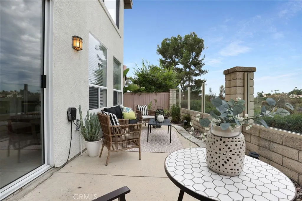 Laguna Niguel, California 92677, United States, 2 Bedrooms Bedrooms, ,3 BathroomsBathrooms,Residential,Active,231148