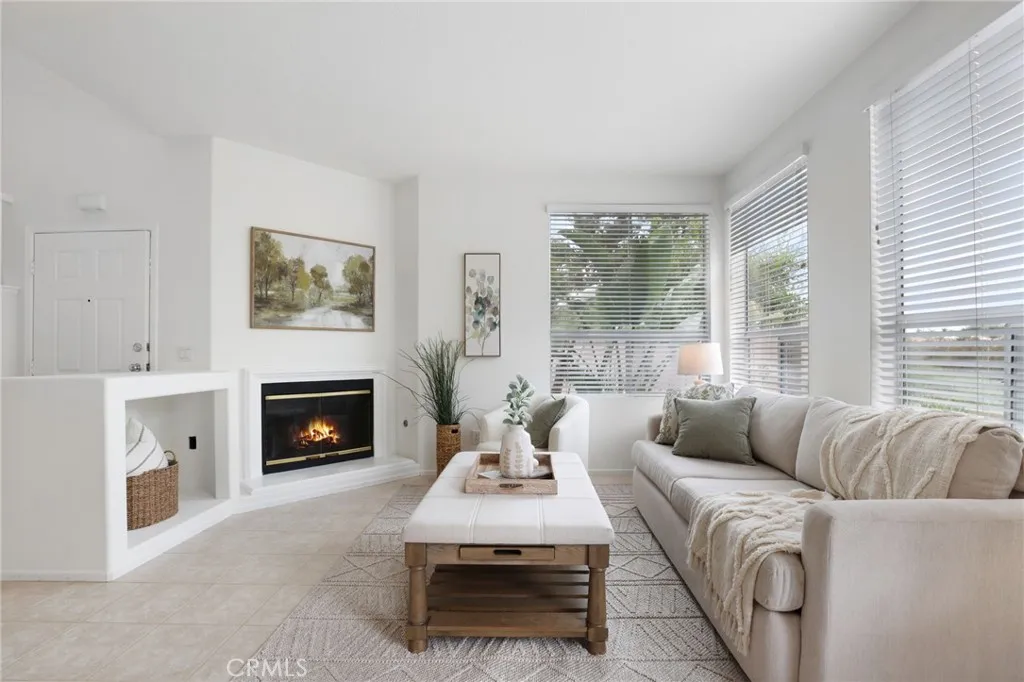 Laguna Niguel, California 92677, United States, 2 Bedrooms Bedrooms, ,3 BathroomsBathrooms,Residential,Active,231148