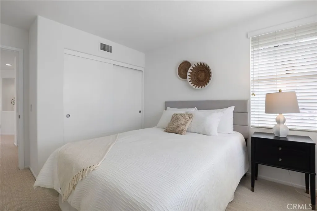 Laguna Niguel, California 92677, United States, 2 Bedrooms Bedrooms, ,3 BathroomsBathrooms,Residential,Active,231148