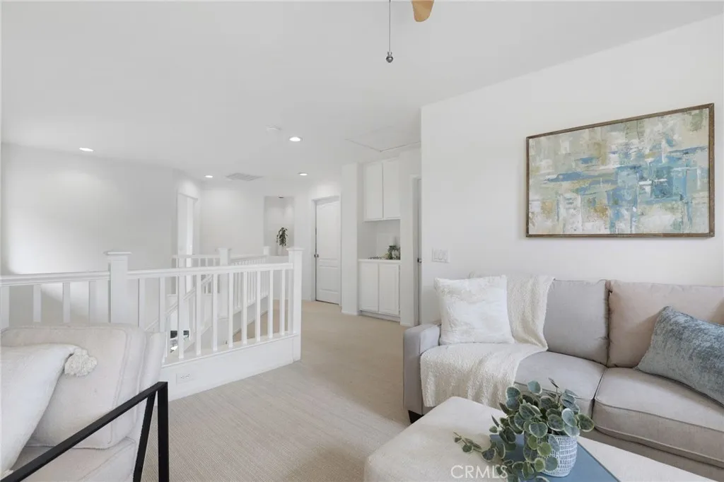 Laguna Niguel, California 92677, United States, 2 Bedrooms Bedrooms, ,3 BathroomsBathrooms,Residential,Active,231148