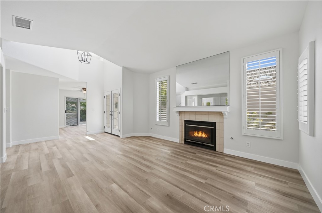 40502 Via Amapola