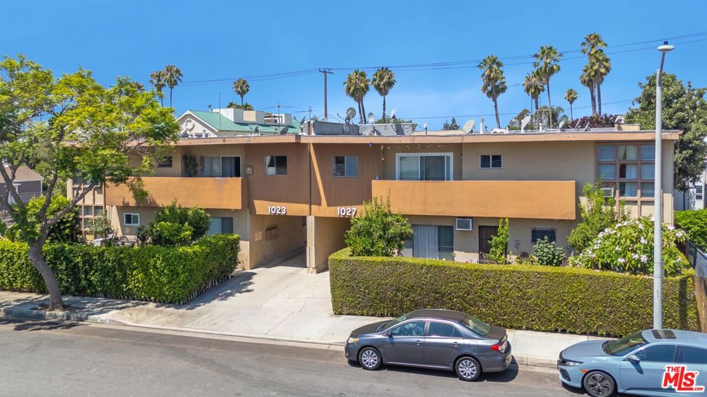 1027 N Sierra Bonita Avenue