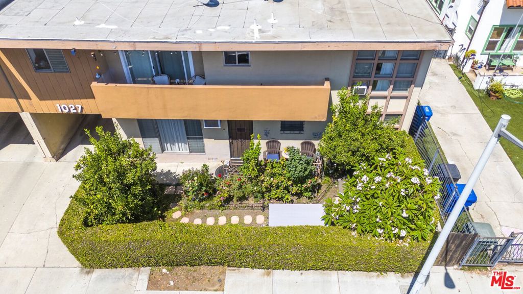 1027 N Sierra Bonita Avenue