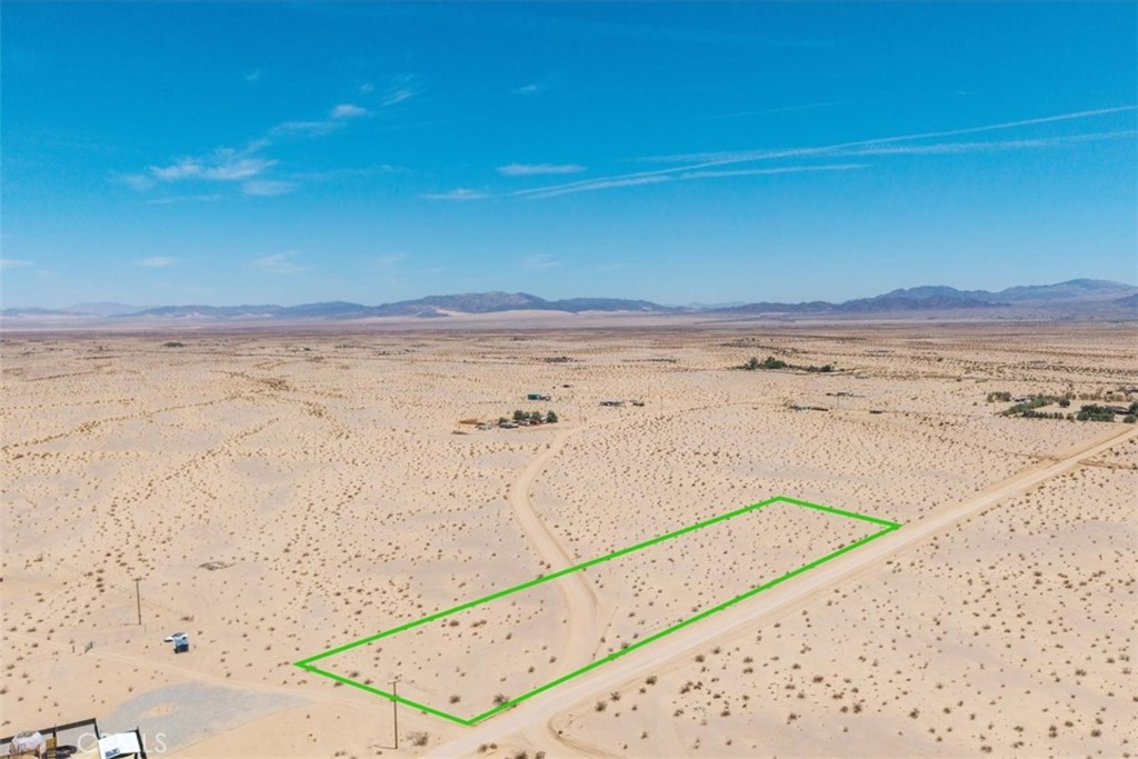 2.5 Acres Surveyed and Staked in Beautiful Wonder Valley!
Don’t miss this incredible opportunity to own a stunning piece of land where much of the hard work has already been done for you! This prime property comes with a designated legal address and completed percolation reports, making it the perfect canvas for your dream desert escape.
Immerse yourself in breathtaking panoramic views that showcase vast, open desert landscapes and majestic mountains in the background, creating a serene atmosphere where your vision can come to life. Located just a short drive from the vibrant city of 29 Palms and only 19 minutes from the main entrance to Joshua Tree National Park, this location offers the tranquility that desert lovers seek while providing convenient access to key points of interest. This property is adjacent to another 2.5 acre lot for sale - call for details!
Seize the chance to build your dream getaway in this picturesque setting—your desert oasis awaits!