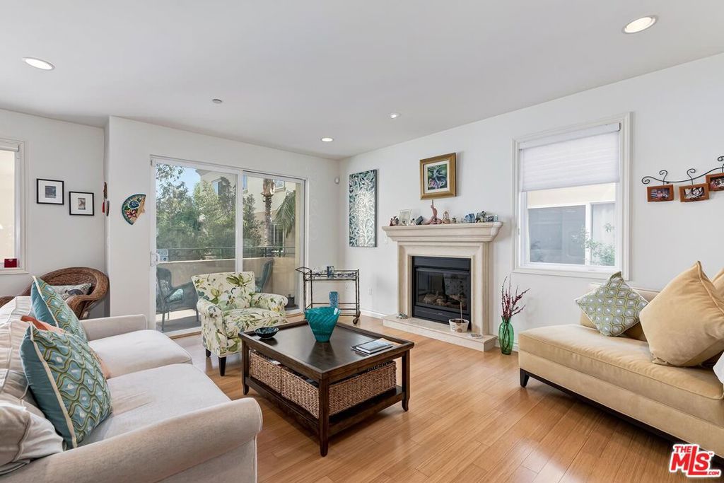 Photo of 305 Arnaz Drive #304, Los Angeles, CA 90048 (MLS # 26634259)