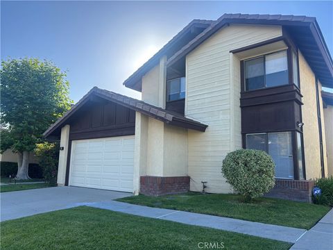 Photo of 8 Marsh Hawk, Irvine, CA 92604 (MLS # PW26101956)