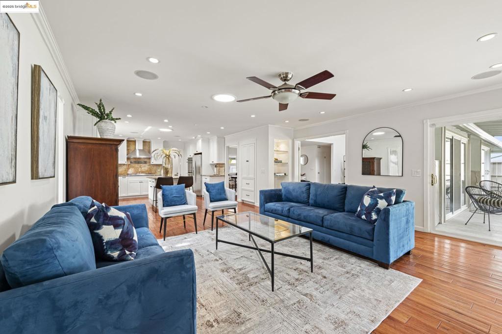 SEQUOYAH HILLS - Residential