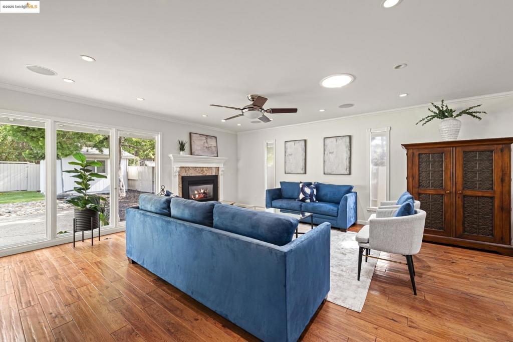 SEQUOYAH HILLS - Residential
