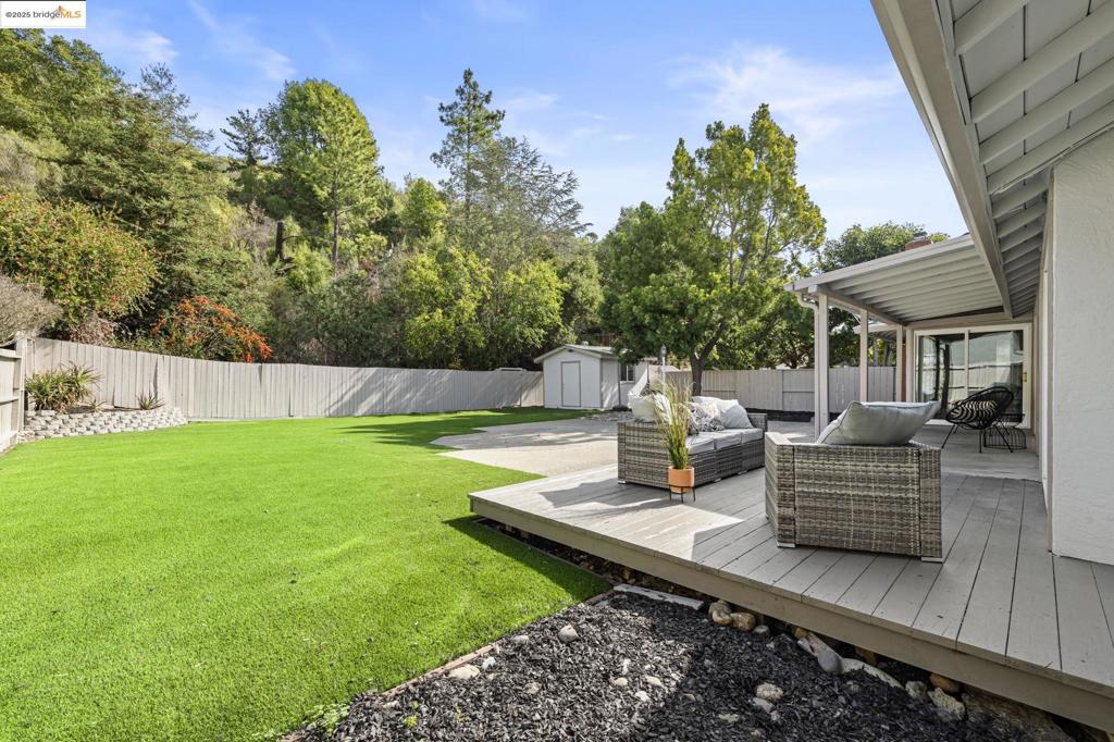 SEQUOYAH HILLS - Residential