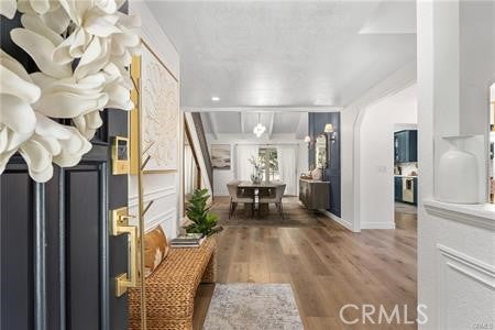 5825 Paseo De La Cumbre