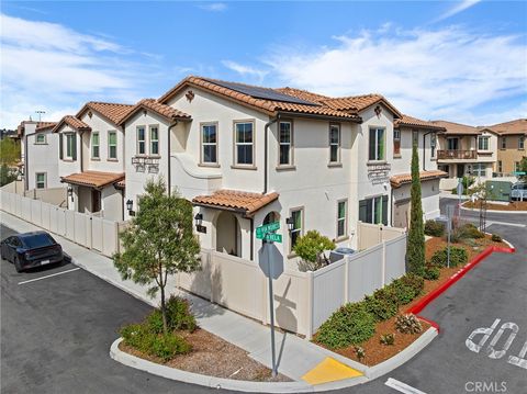 45477 Calle Cirros Temecula CA 92592