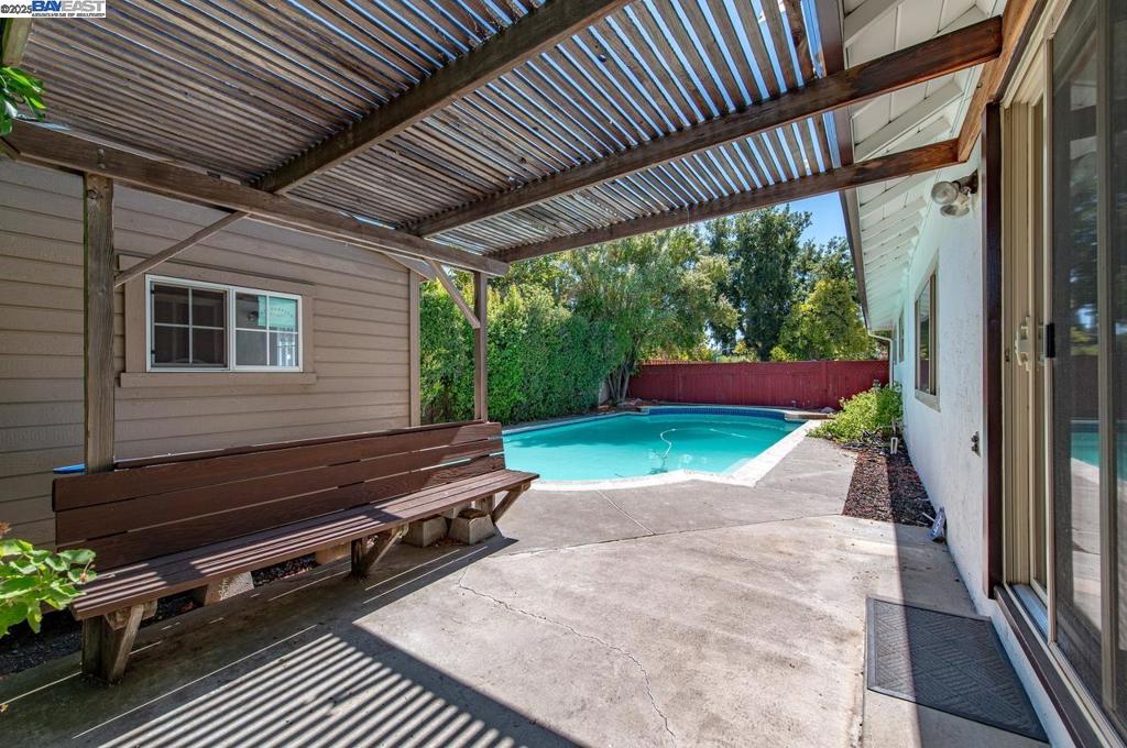 SUMMERSET - Residential